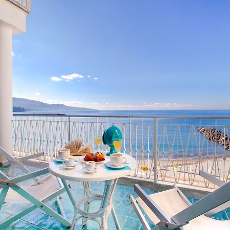 Alimuri Bay Resort Meta Kültér fotó